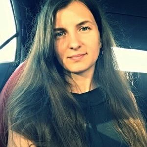 Meet your Posher, Yana